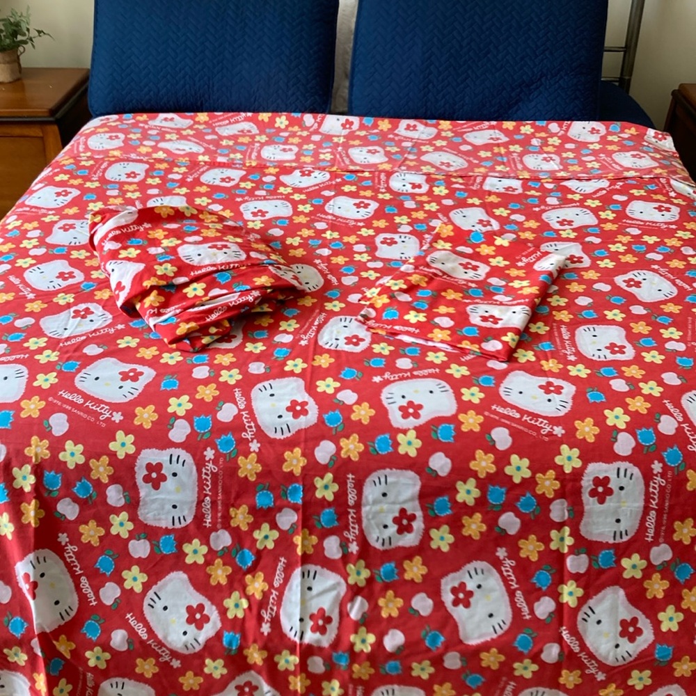 Vintage Hello Kitty Red Floral Cotton Sheet Set